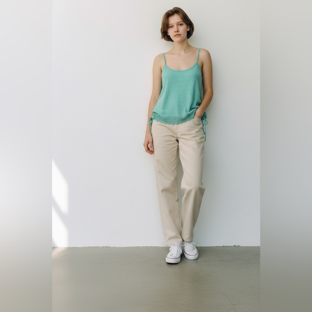 Line & Dot Ribbed Tank/Camisolewith Lace Bottom